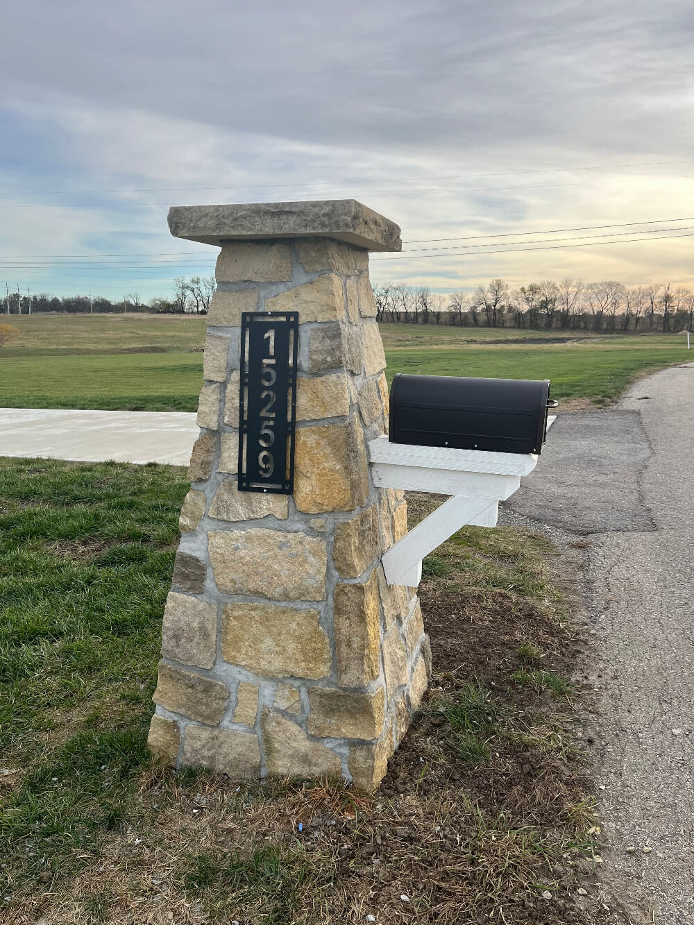 Arts & Crafts Metal Address Sign — Vertical